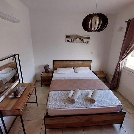 Joanne'S Cosy 1 Bdrm Apt Paphos Exterior photo